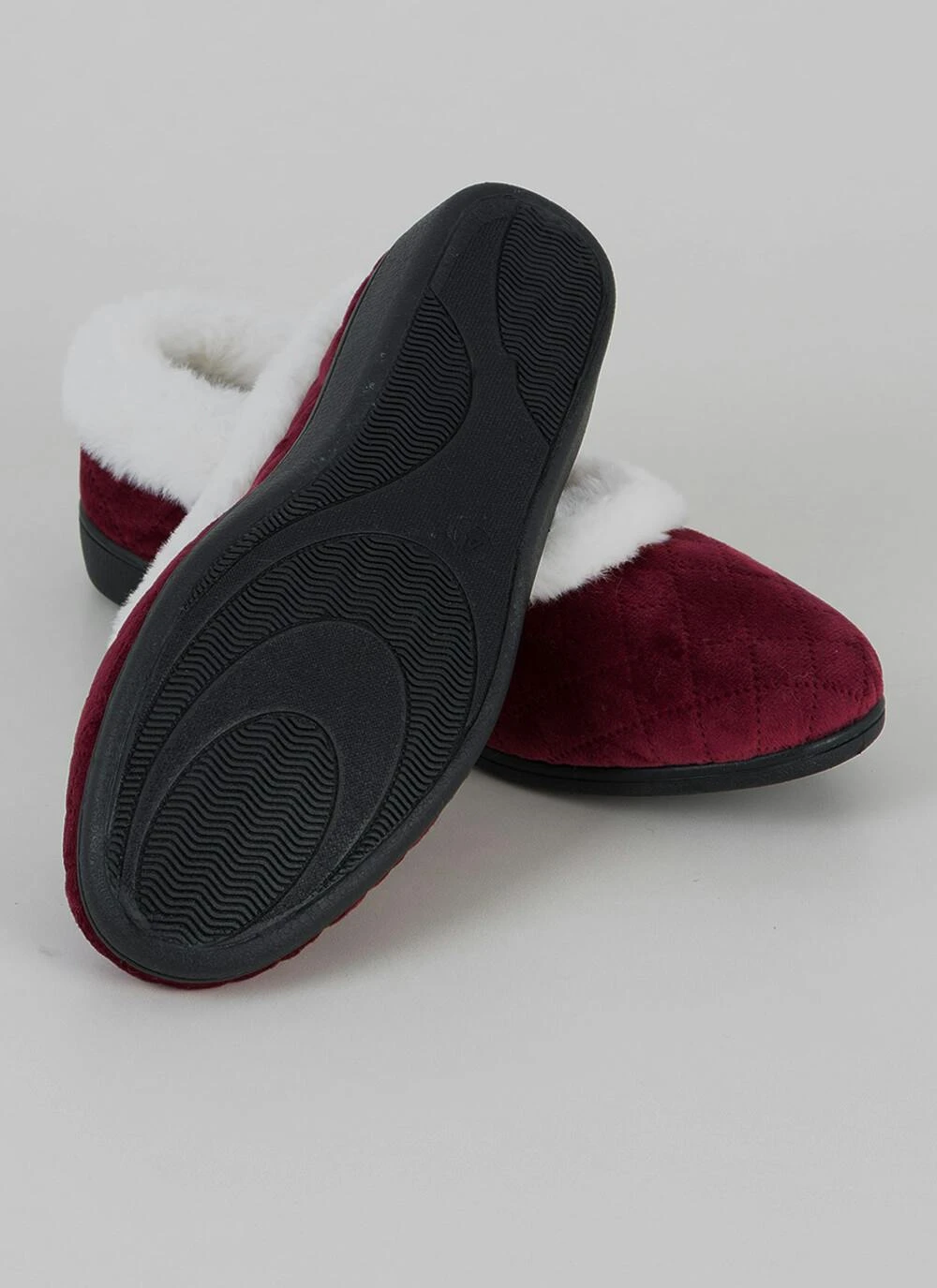 Comfy Faux Fur Lined Quilted Full Slippers 3 Comfy Faux Fur Lined Quilted Full Slippers - Image 3